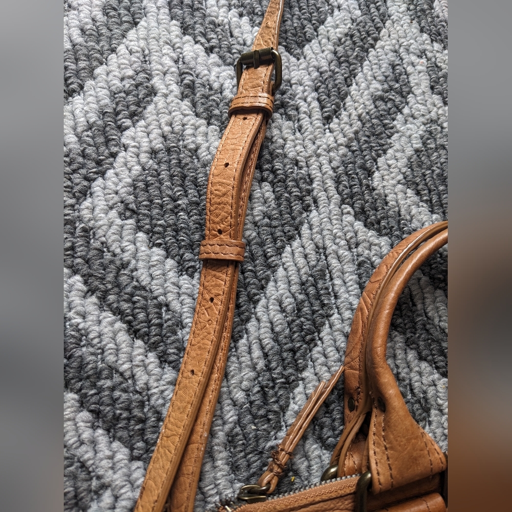 American Leather Crossbody Handbag - Picture 5 of 8